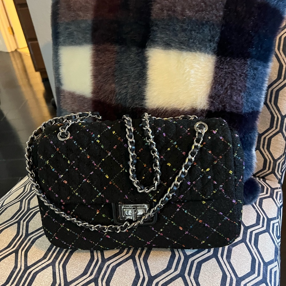 Gorgeous tweed handbag, chain shoulder